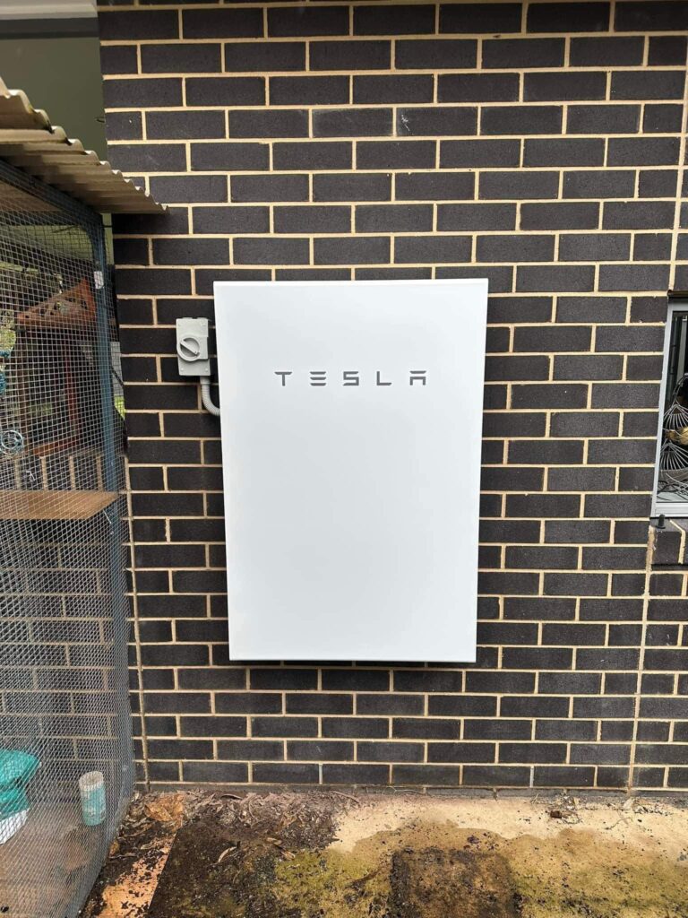 Clean-energy=solutions-tesla1