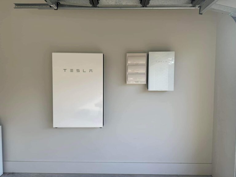 Clean-energy=solutions-tesla22